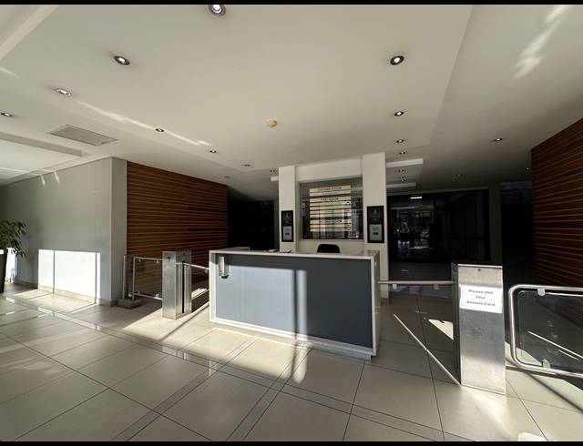647M² OFFICE TO LET IN SANDTON CENTRAL